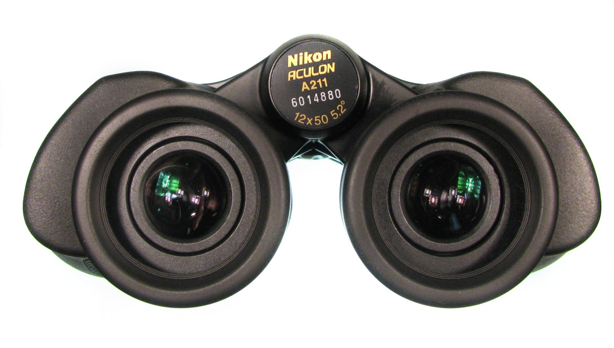 Бинокль Nikon Aculon A211 12*50