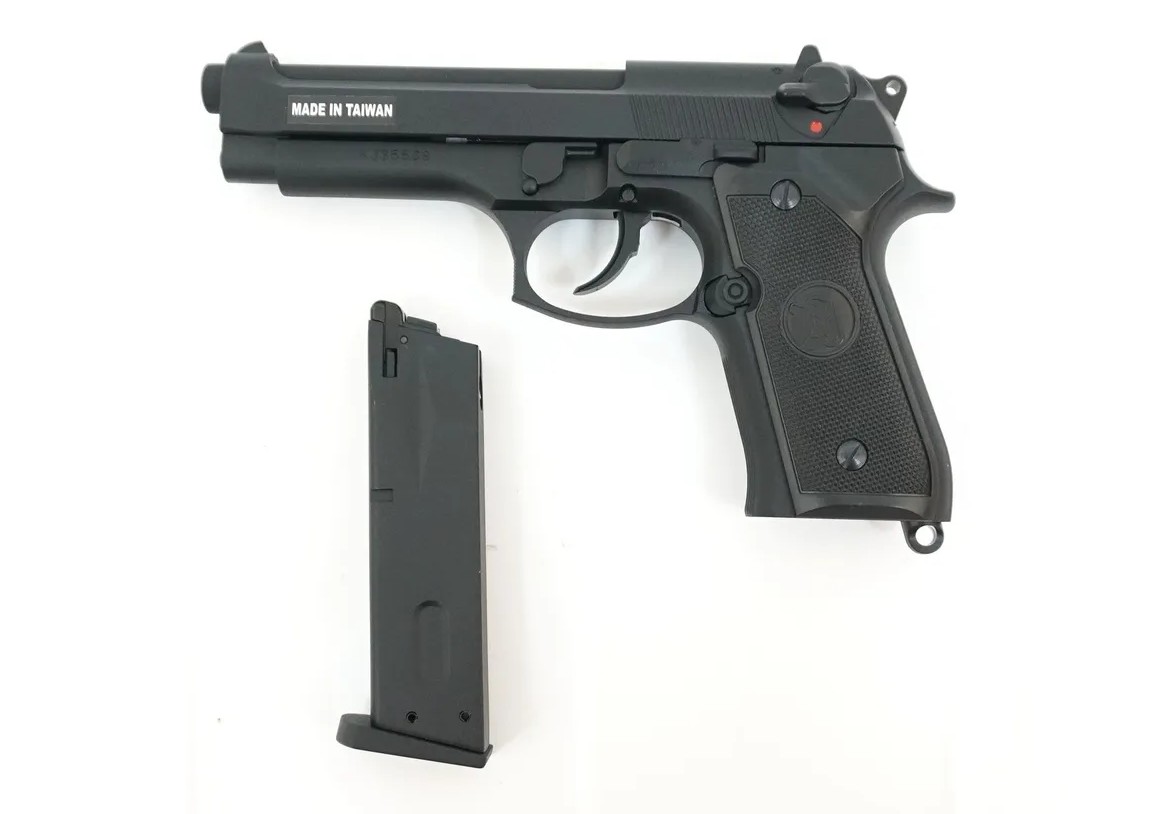 Пистолет страйкбольный KJW M9 GBB, черный, M9.GAS GP305