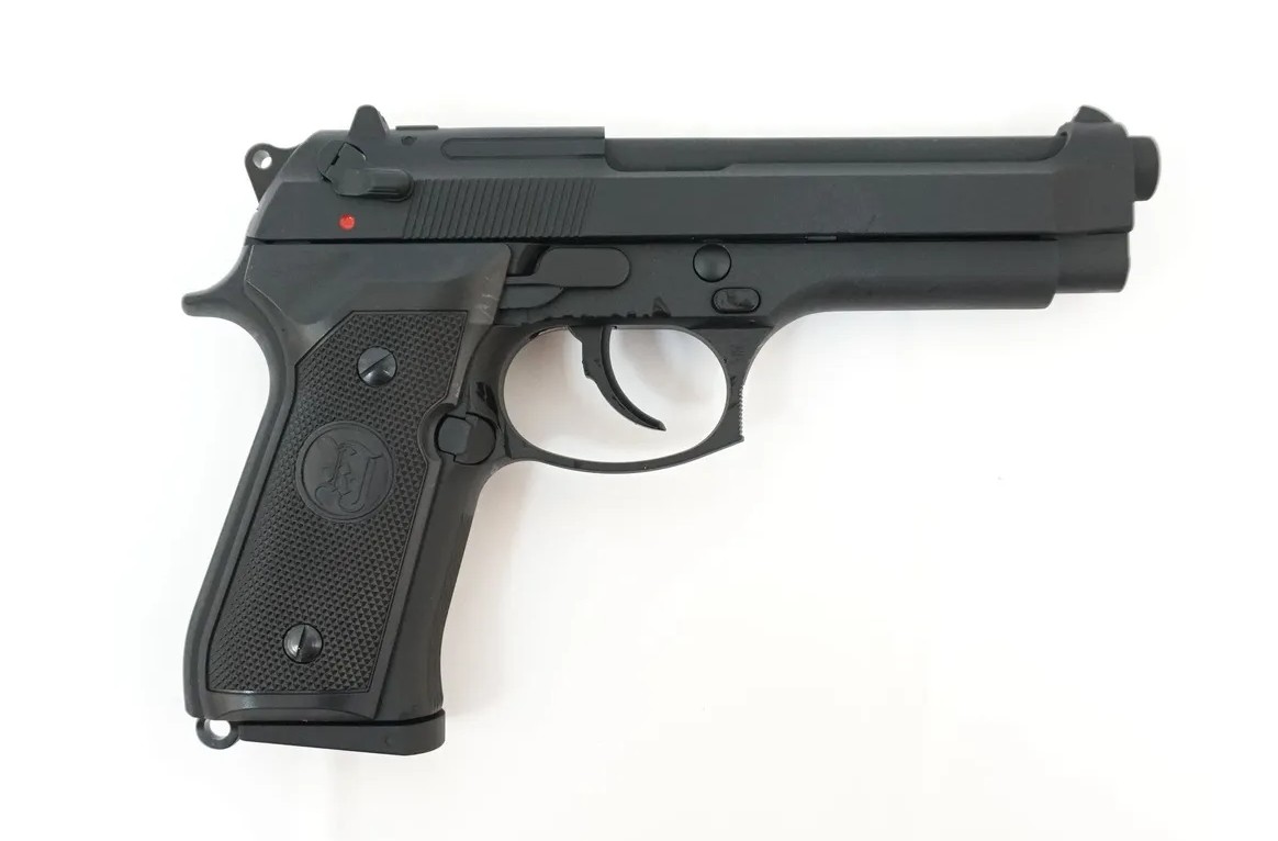 Пистолет страйкбольный KJW M9 GBB, черный, M9.GAS GP305