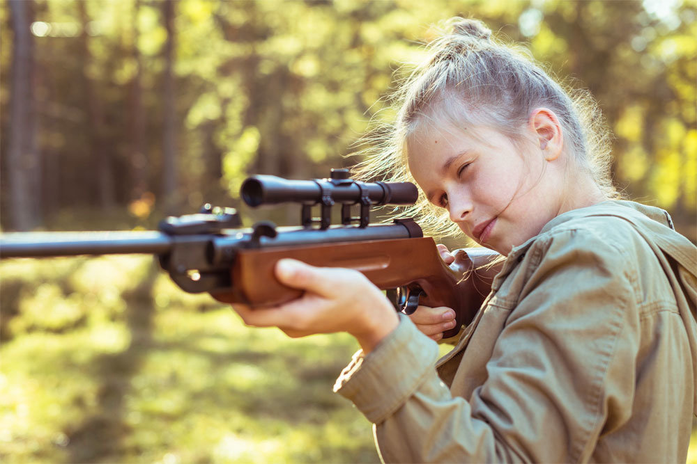 Девочка с винтовкой.jpg
